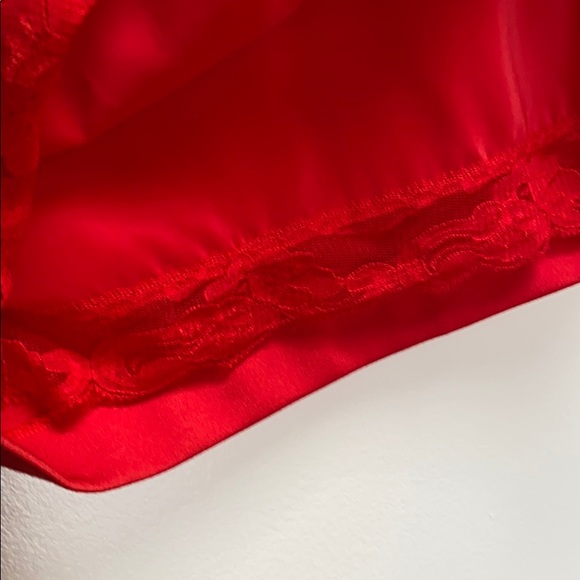 Trina Turk Pencil Skirt in💄Lipstick Red💄 - Picture 6 of 6